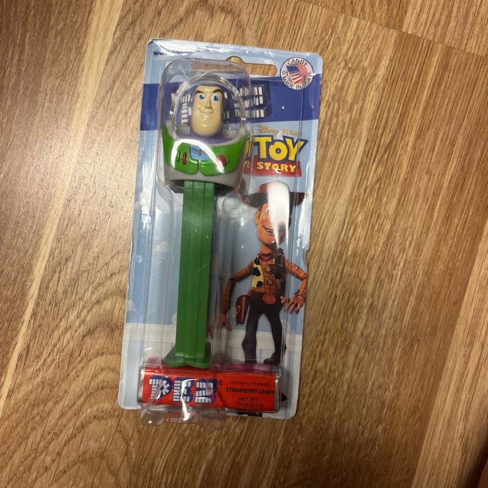 Pez Dispenser Disney's TOY STORY BUZZ LIGHTYEAR 2009 Collectible